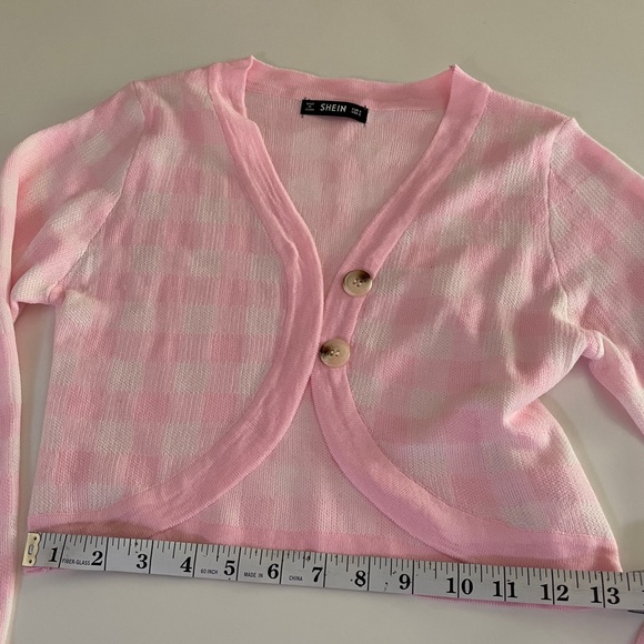 Checkered Cropped Cardigan - Picture 6 of 9